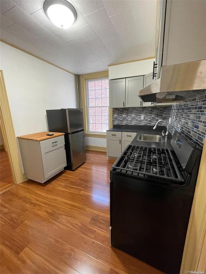 68 Main St #1 - Photo 6 of 17