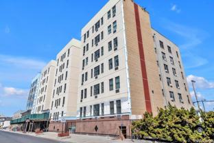 25 W Broadway #207 - Photo 1 of 1