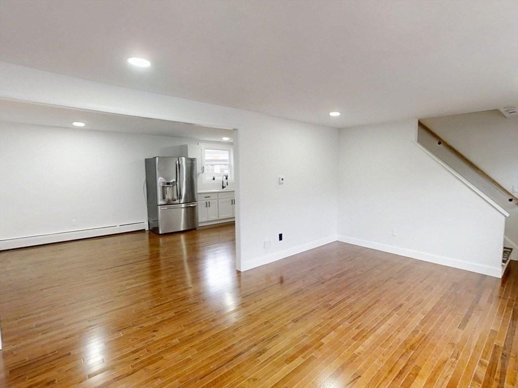44 Willard St #44 - Photo 3 of 23