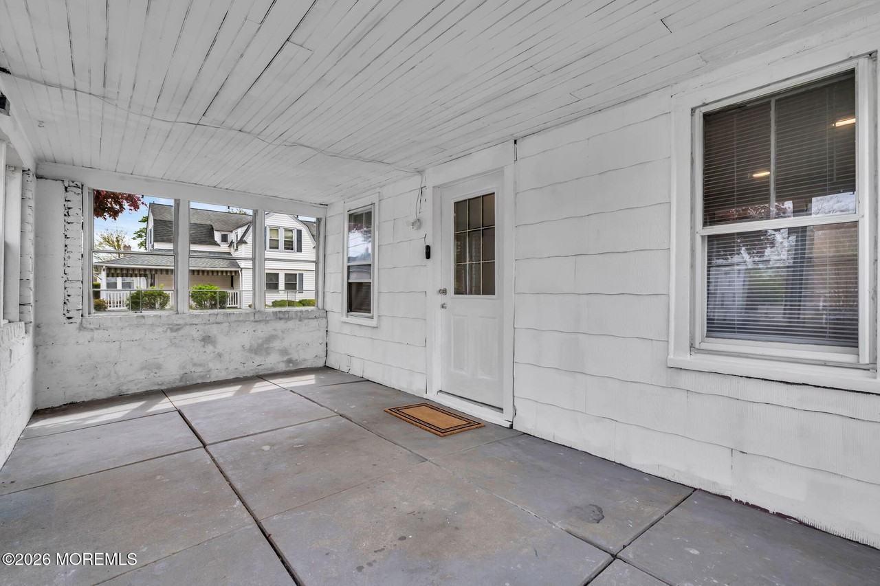 1016 Philadelphia Ave - Photo 5 of 25