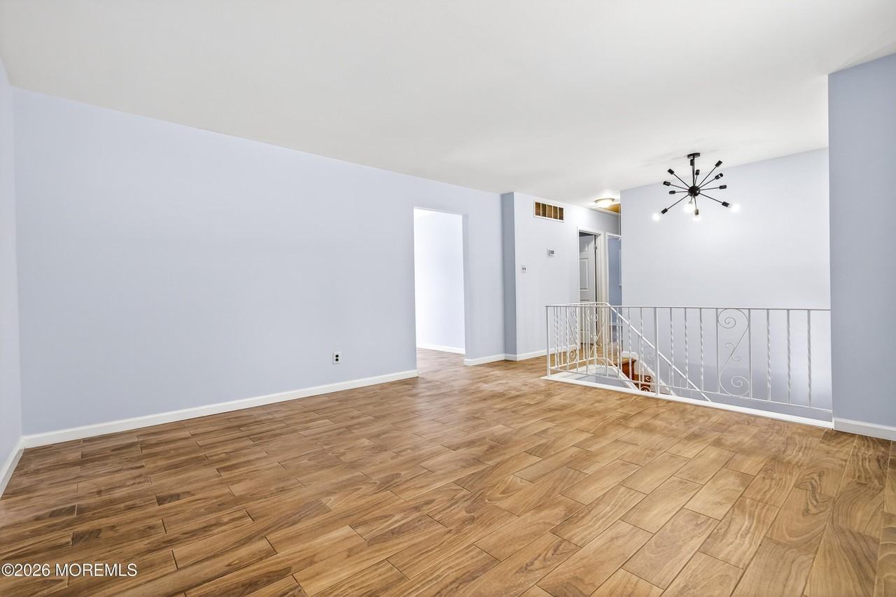 202 Manahawkin Trl - Photo 3 of 22
