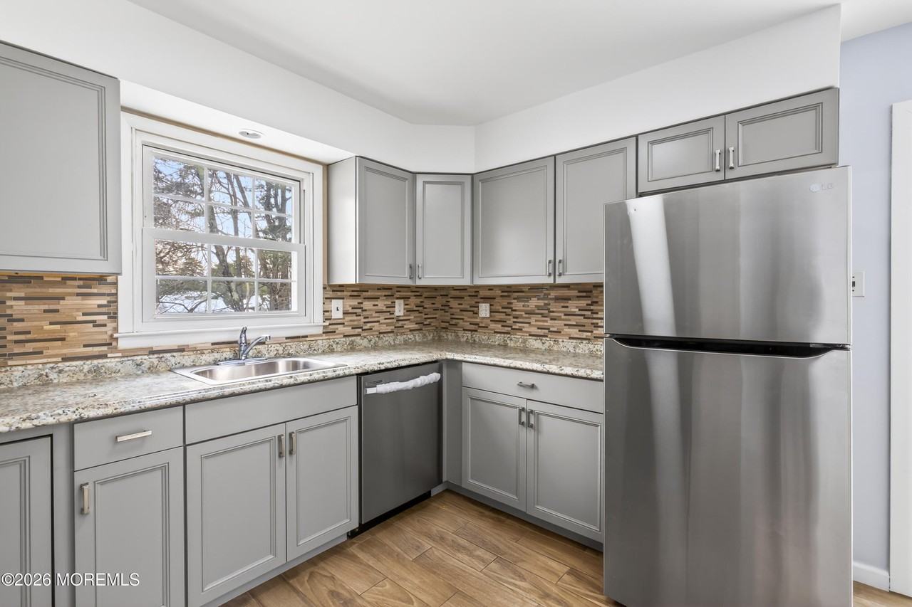 202 Manahawkin Trl - Photo 7 of 22