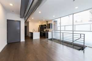 featured image of 1520 N Marshall St #1