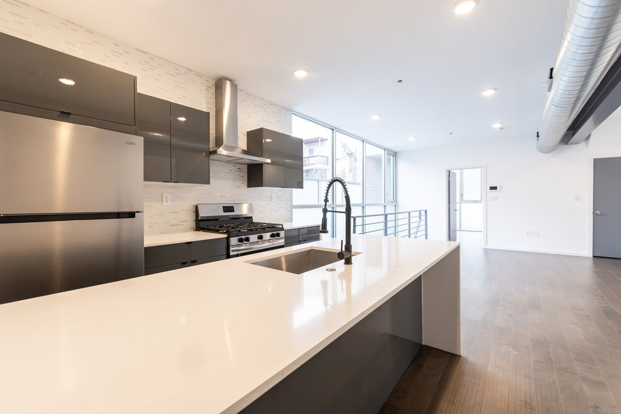 1520 N Marshall St #1 - Photo 5 of 29