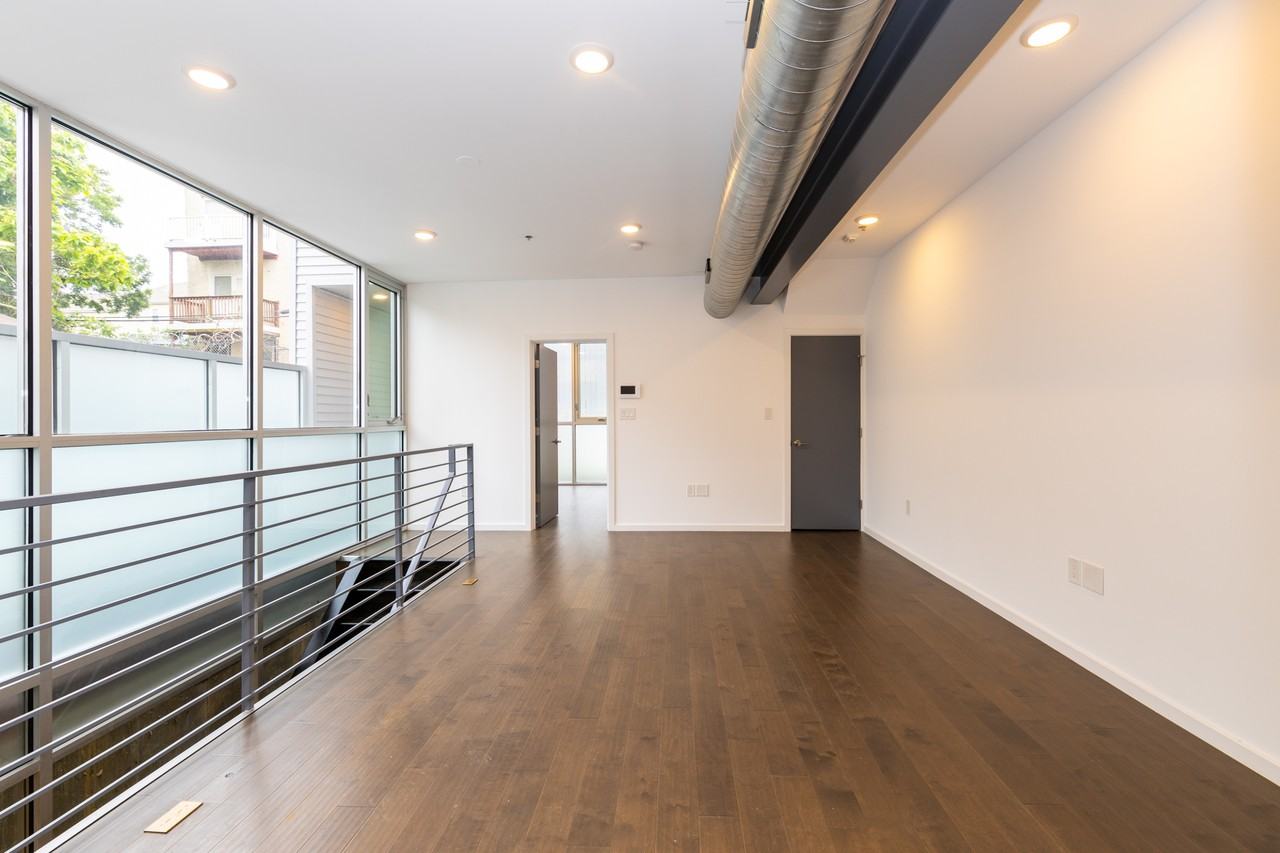 1520 N Marshall St #1 - Photo 6 of 29