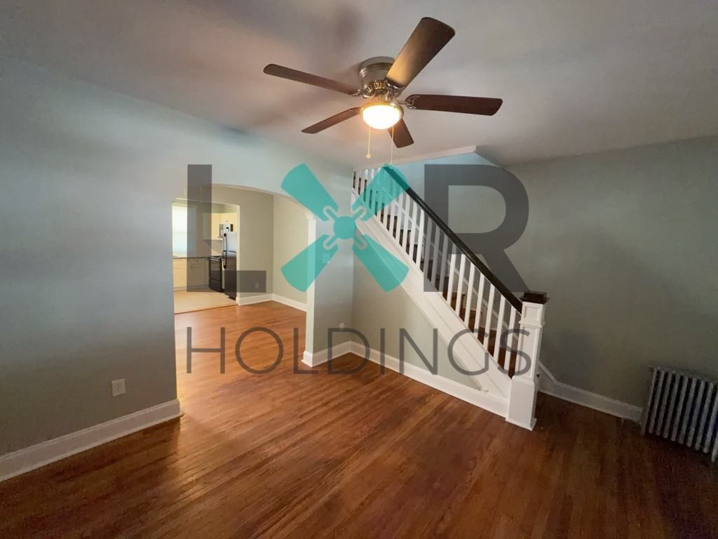 304 Berbro Street - Single Family - Photo 4 of 9