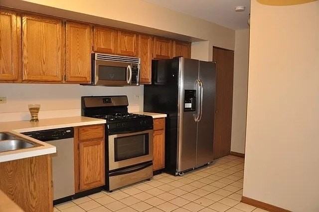 101 S Oakhurst Dr - Photo 4 of 8