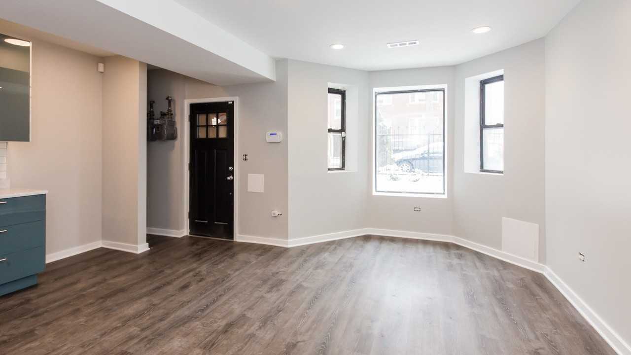 2852 N Albany Ave #1 - Photo 5 of 15