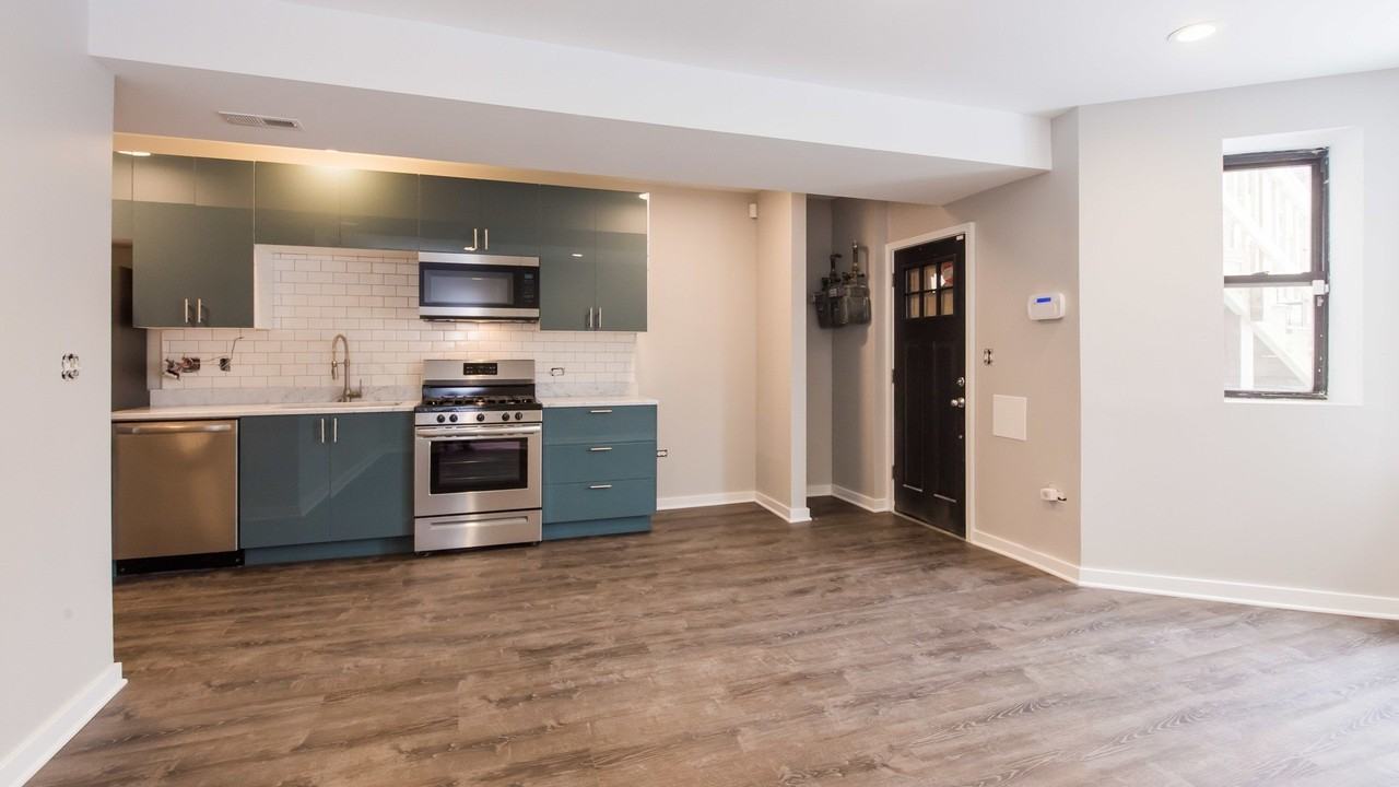 2852 N Albany Ave #1 - Photo 7 of 15