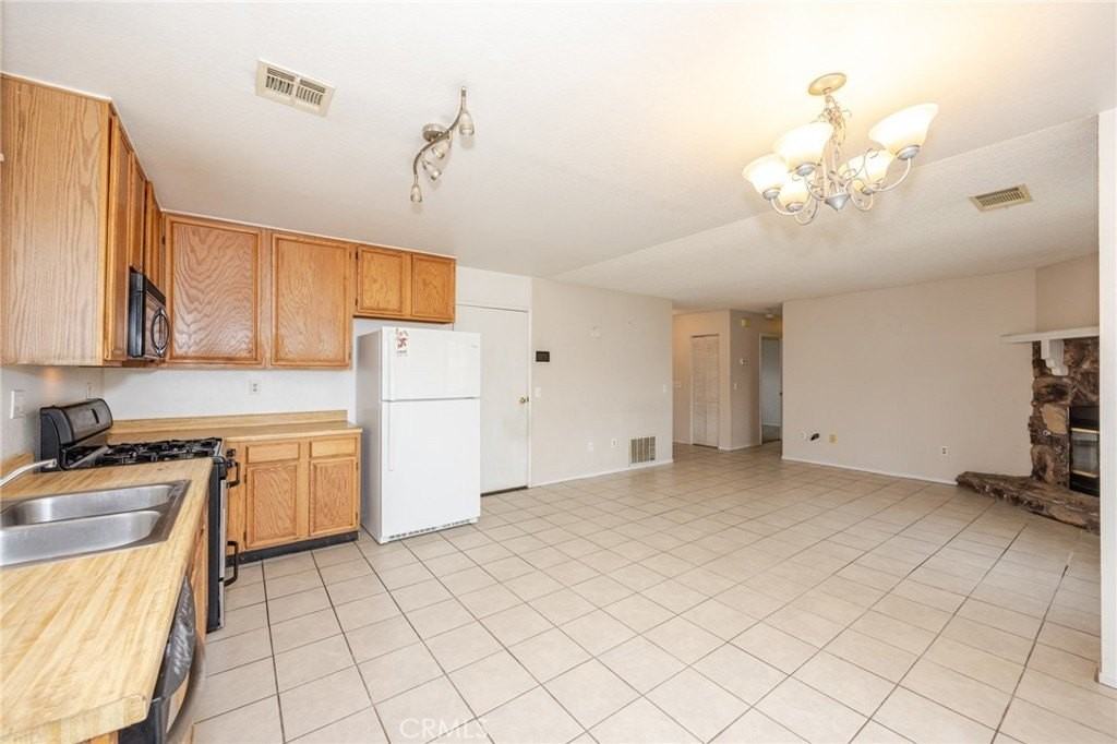 10415 Buckboard Cir - Photo 6 of 20