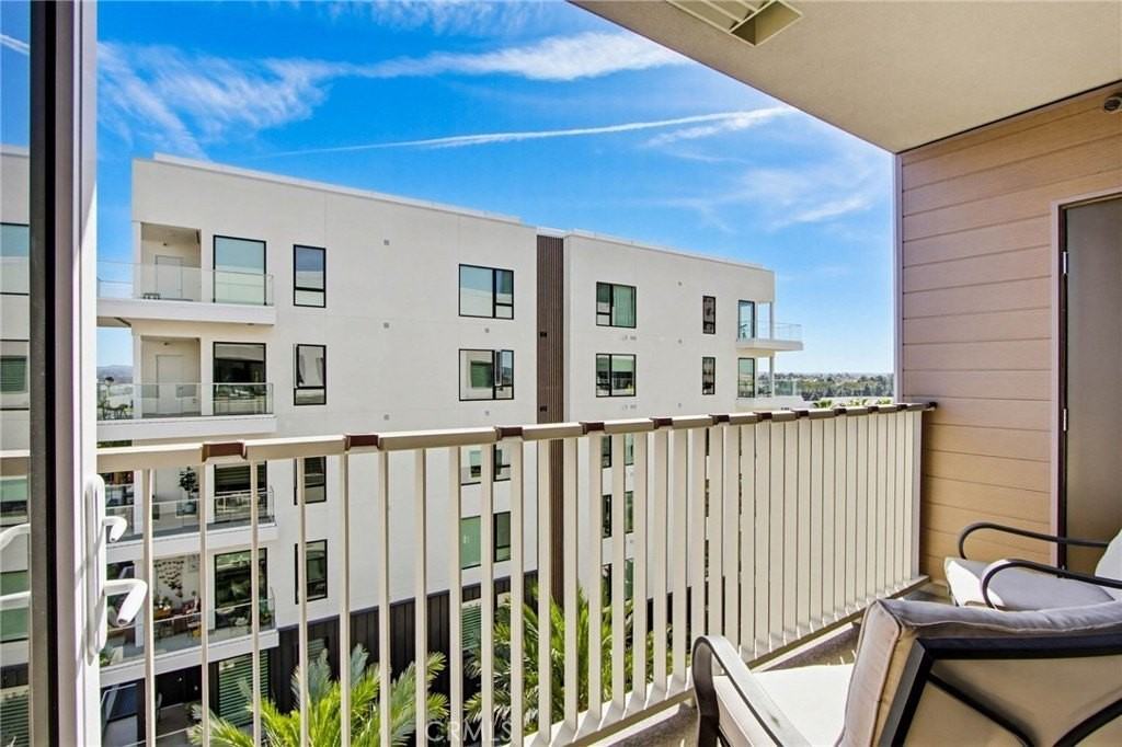 1604 Rivington - Photo 4 of 40