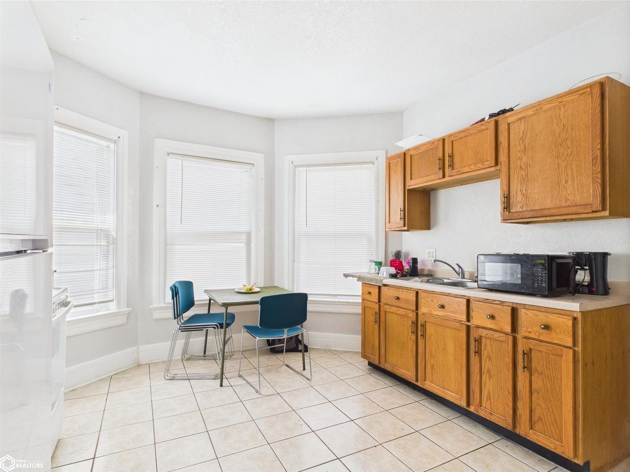 717 Franklin St - Photo 6 of 8