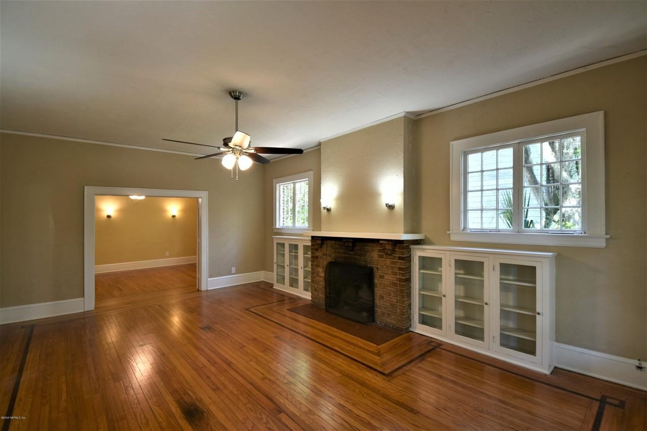 3623 Valencia Rd - Photo 7 of 31