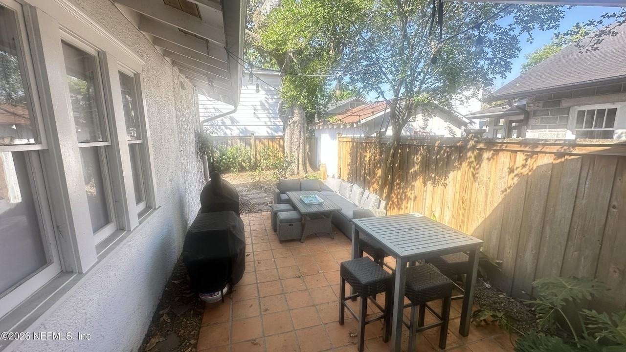 1332 Belvedere Ave - Photo 6 of 20