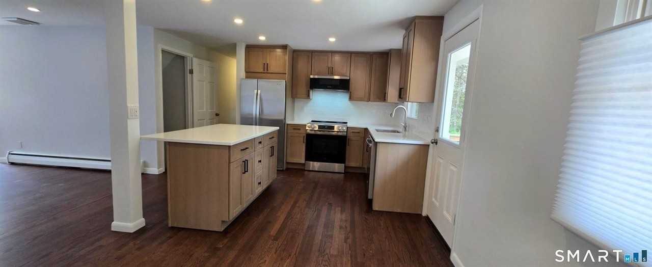 63 Plum Tree Ln - Photo 6 of 20