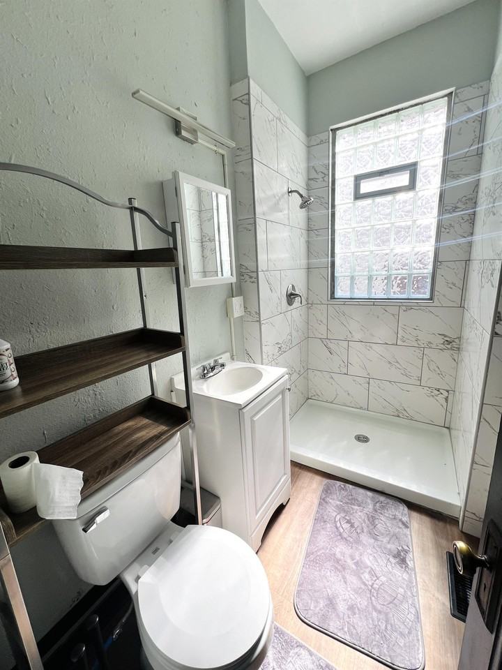 288 Helen St #5 - Photo 7 of 21
