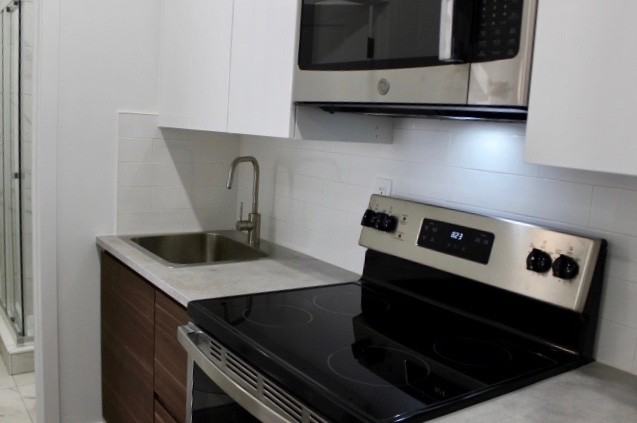 590 Main Street East #1 - Photo 4 of 17