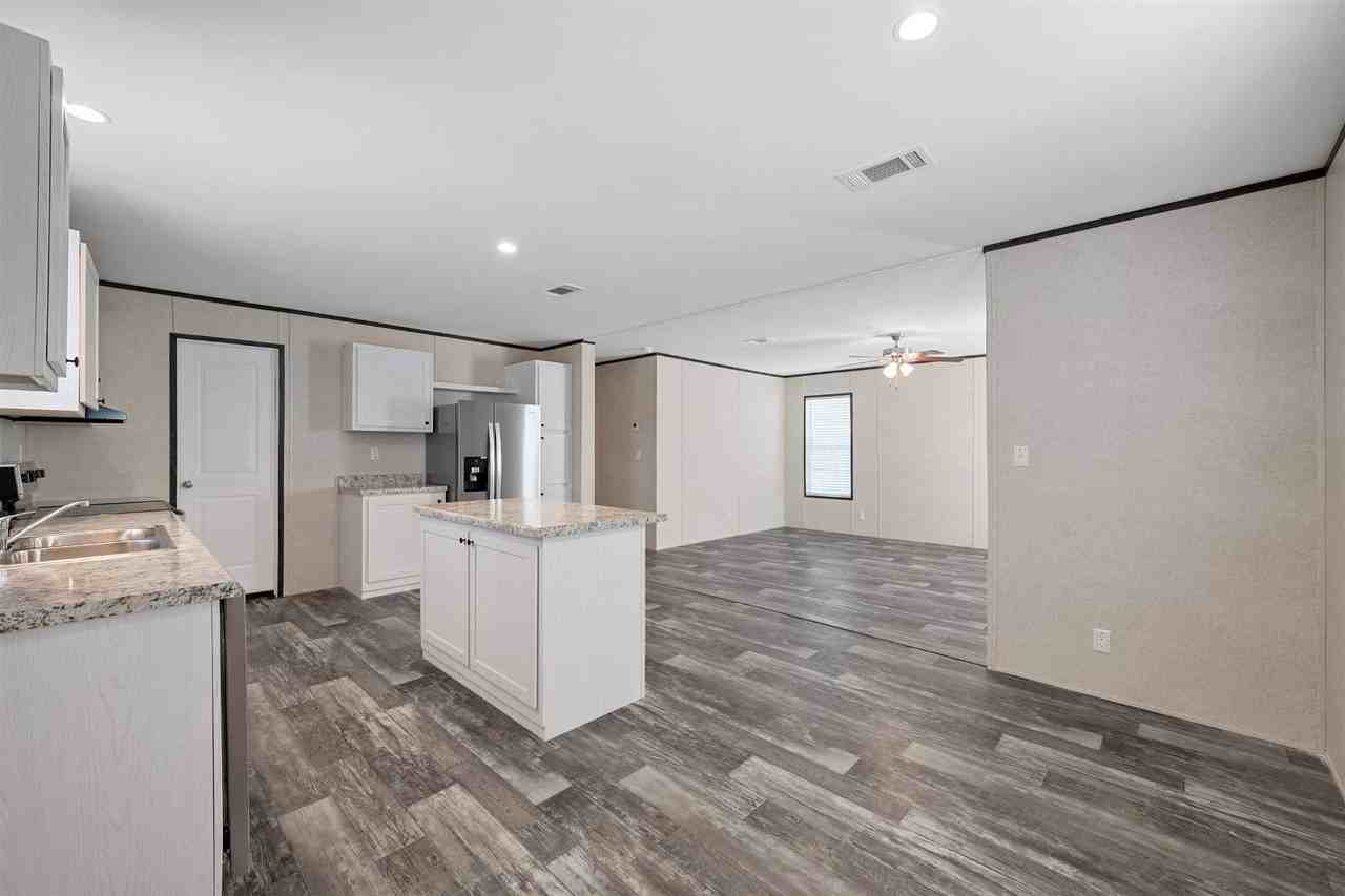 305 W Buell Dr #50A - Photo 6 of 30