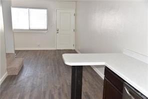 710 N State St - Photo 6 of 7