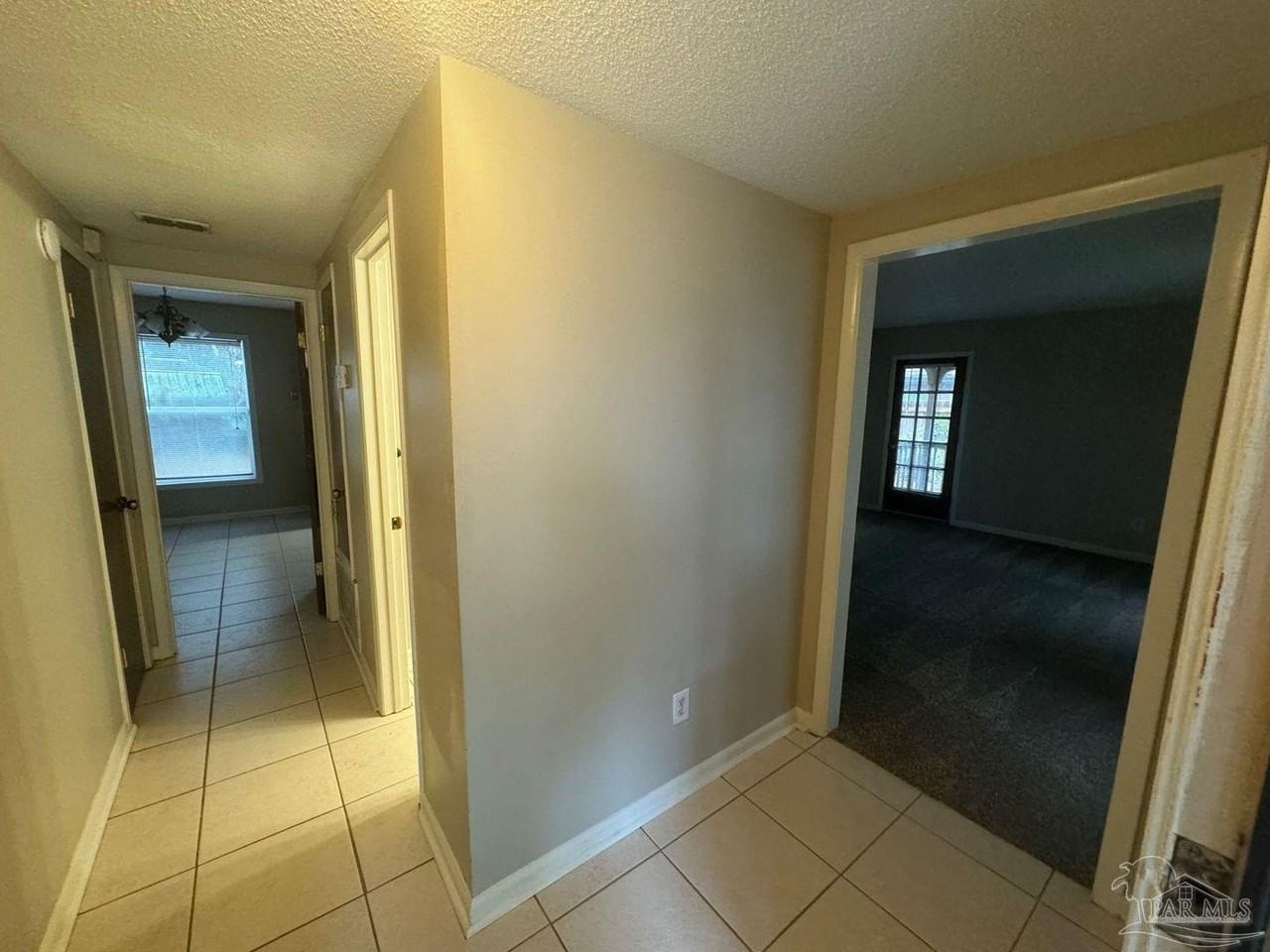 1017 Great Oaks Dr - Photo 3 of 23