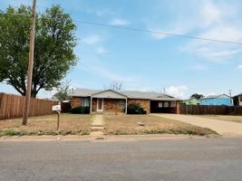 featured image of 2807 Avenue E