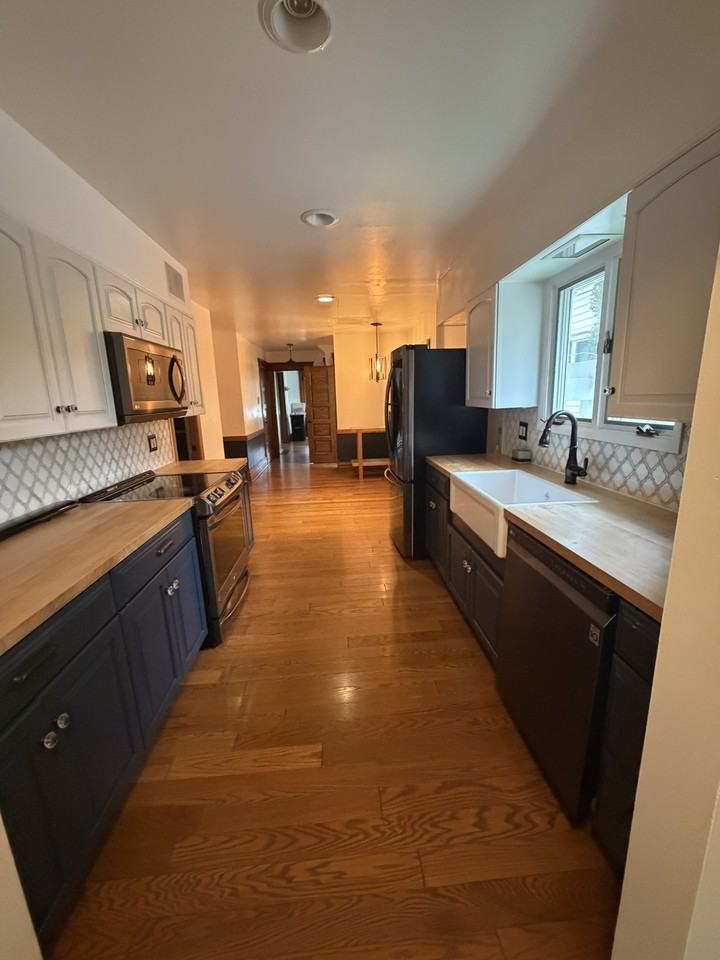 335 N 8th St #1 - Photo 2 of 35