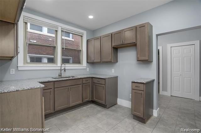 3322 Webb St - Photo 4 of 16