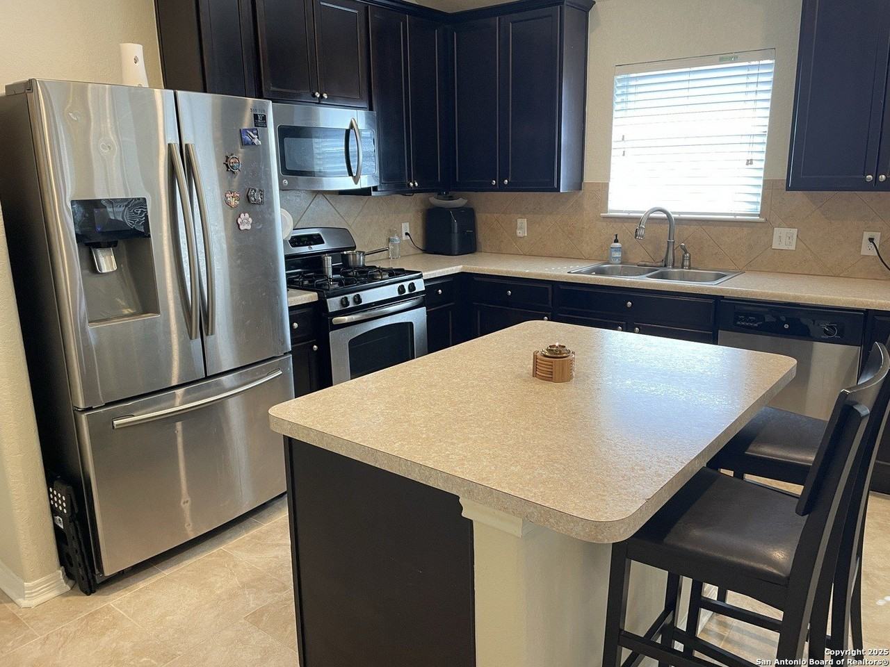 12134 Dawes Pt - Photo 5 of 21