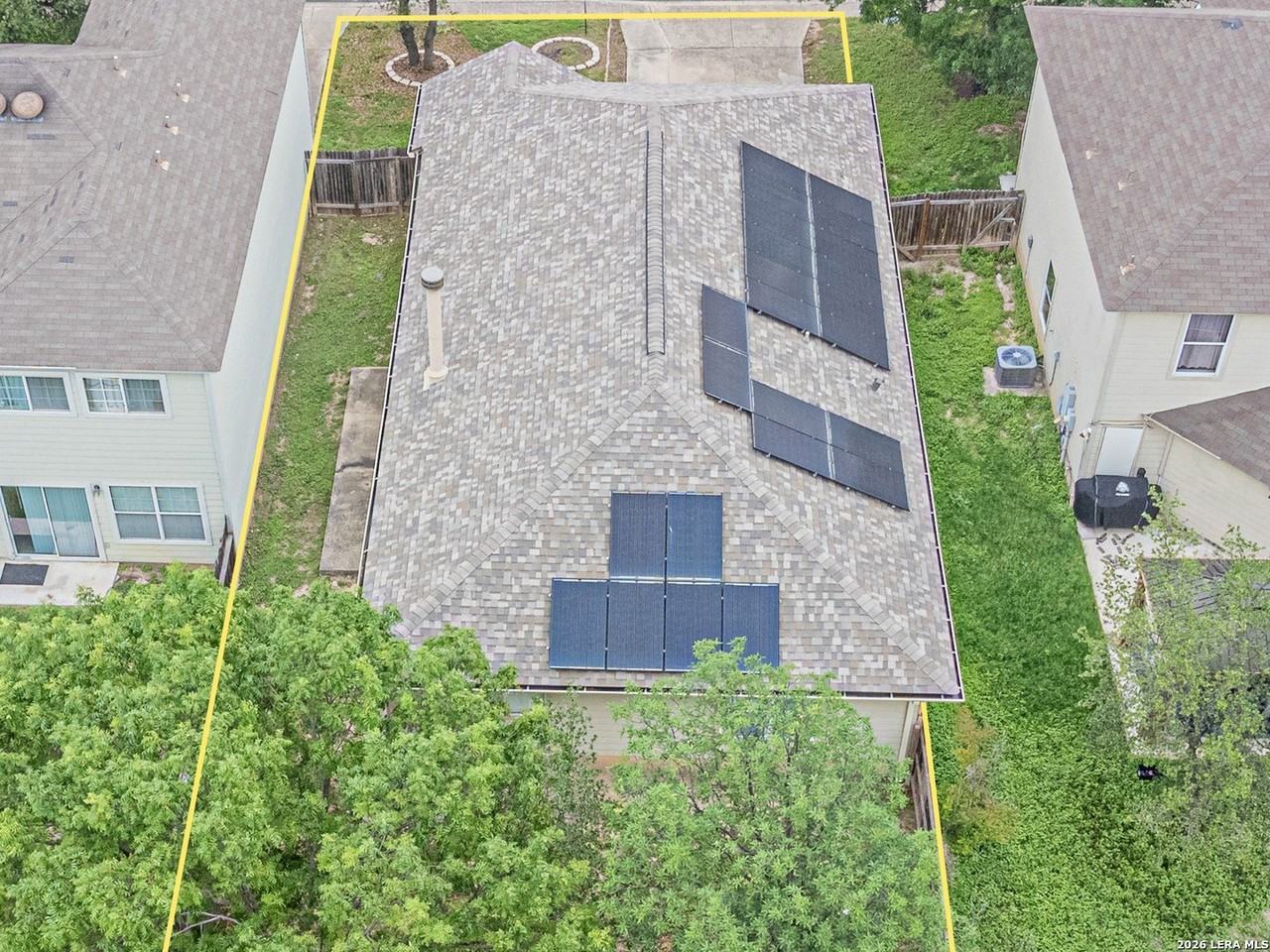 11244 Vollmer Ln - Photo 2 of 33