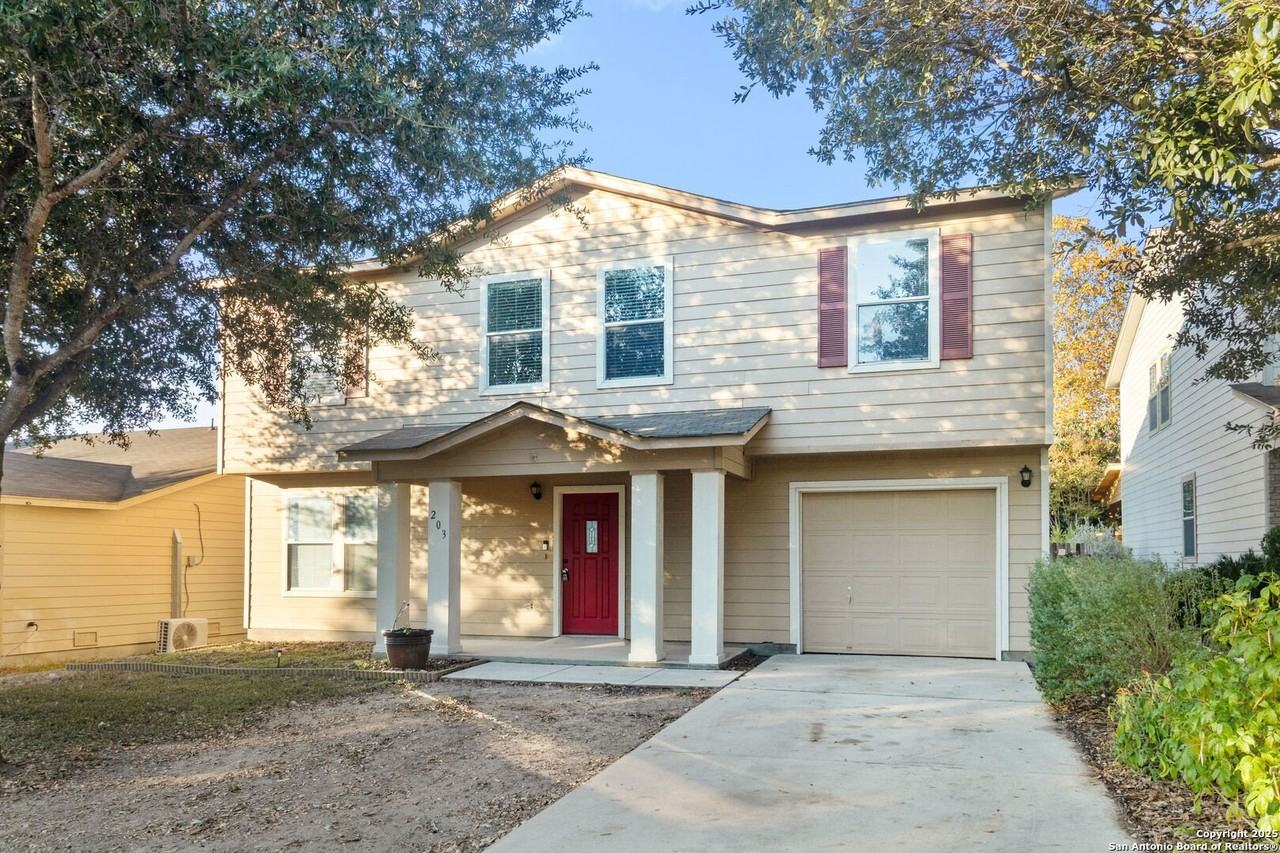 203 Shadbush St - Photo 2 of 19