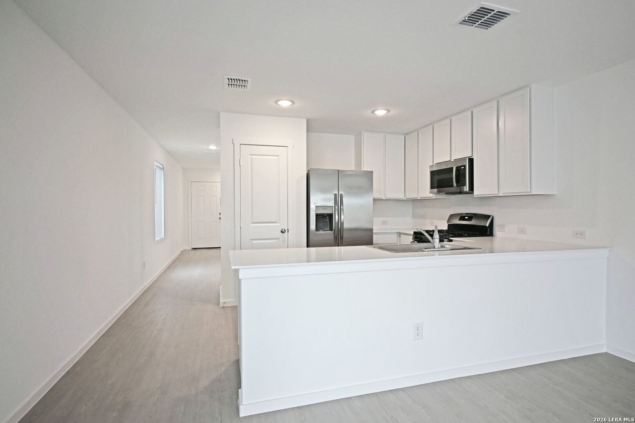 463 River Run Way - Photo 3 of 25