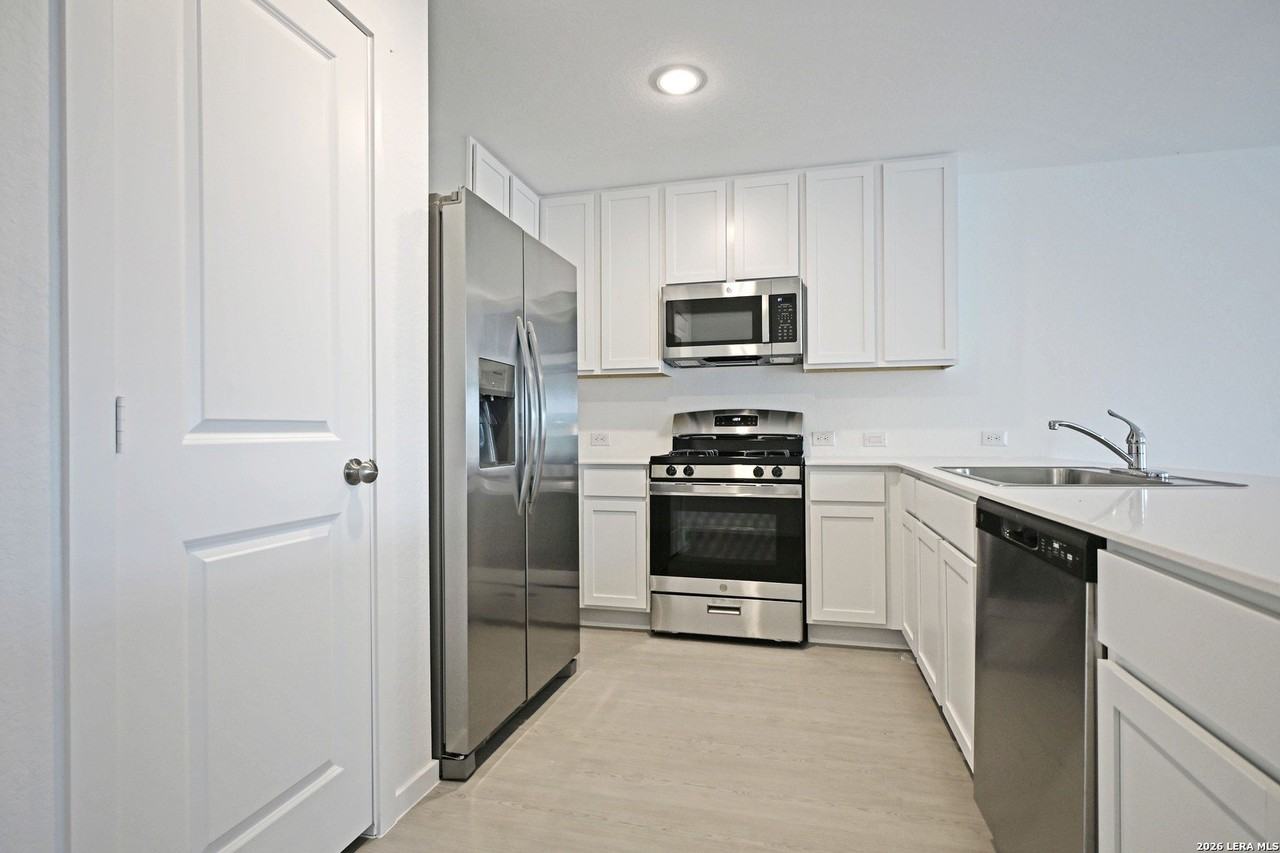 463 River Run Way - Photo 4 of 25