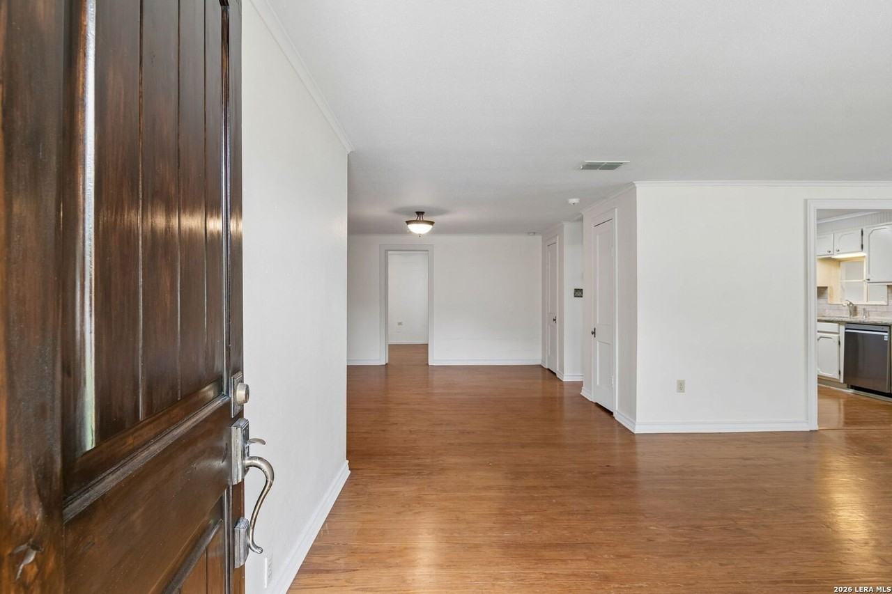 225 North St - Photo 3 of 25