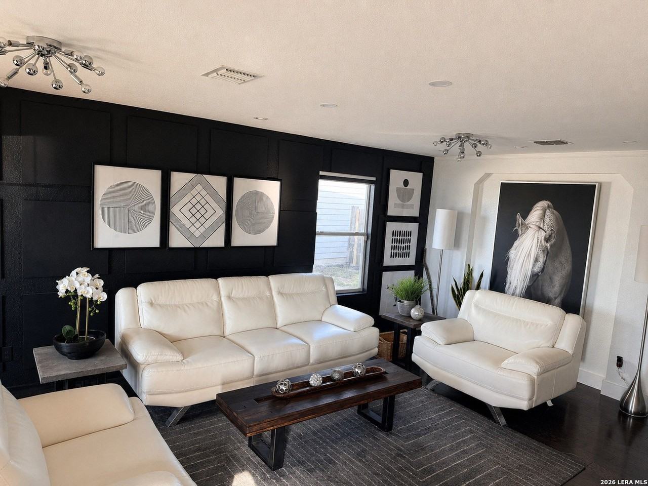 249 Willow Crst - Photo 2 of 16