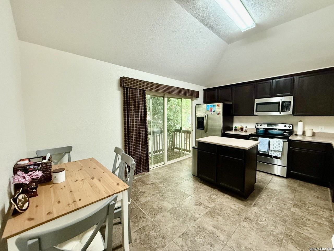 7138 Sunny Day - Photo 4 of 25