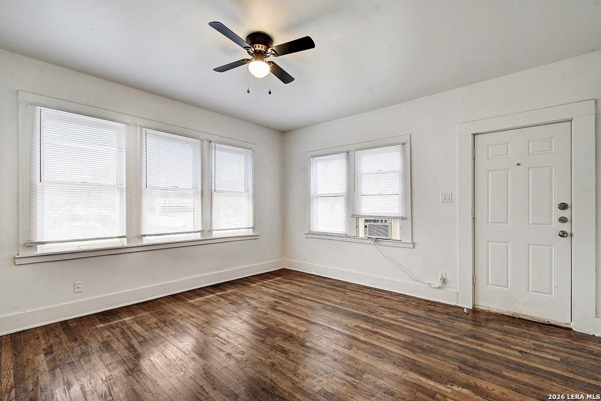 3314 Perez St #102 - Photo 4 of 16