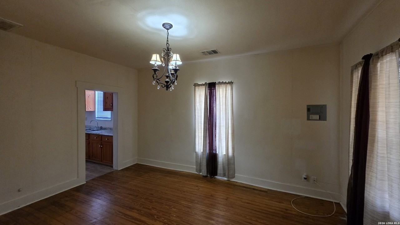 205 Mockert - Photo 4 of 14