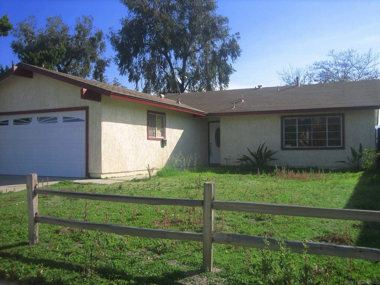 13153 Avenida Grande - Photo 2 of 23