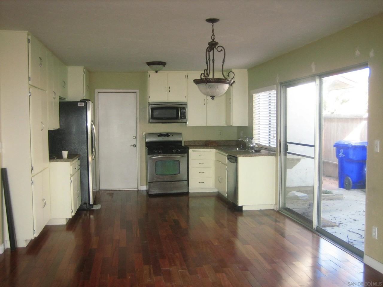 13153 Avenida Grande - Photo 3 of 23