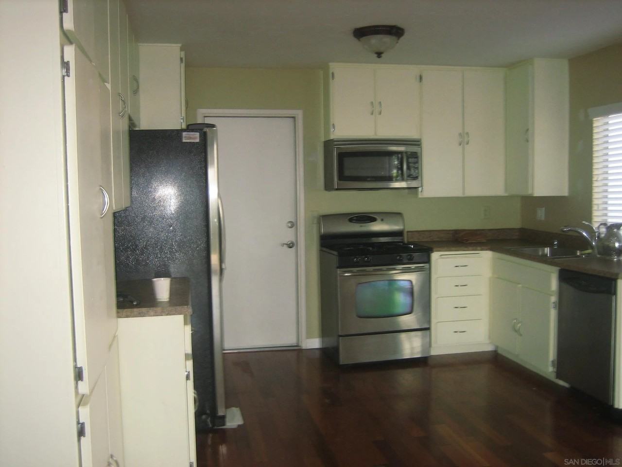 13153 Avenida Grande - Photo 4 of 23