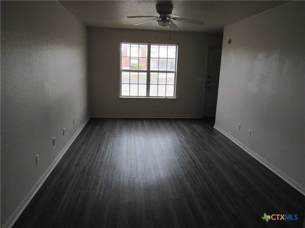 2811 Cantabrian Dr #B - Photo 3 of 14