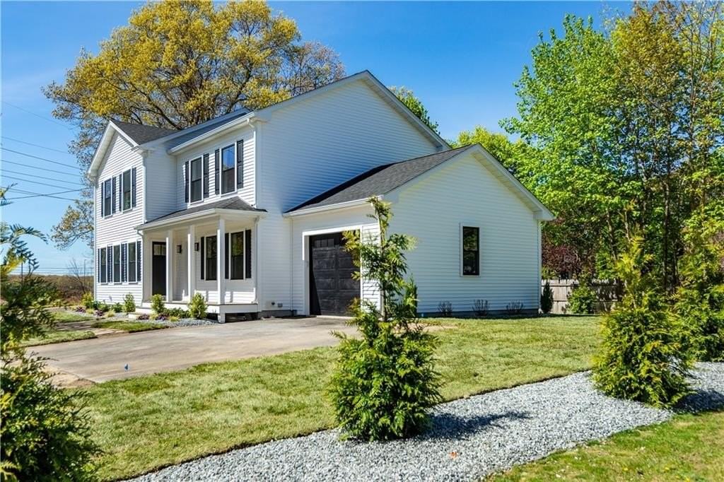 83 Cadora Ave - Photo 7 of 45