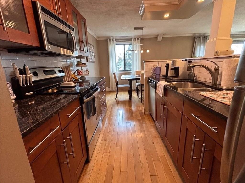 4162 Post Rd #15 - Photo 3 of 12