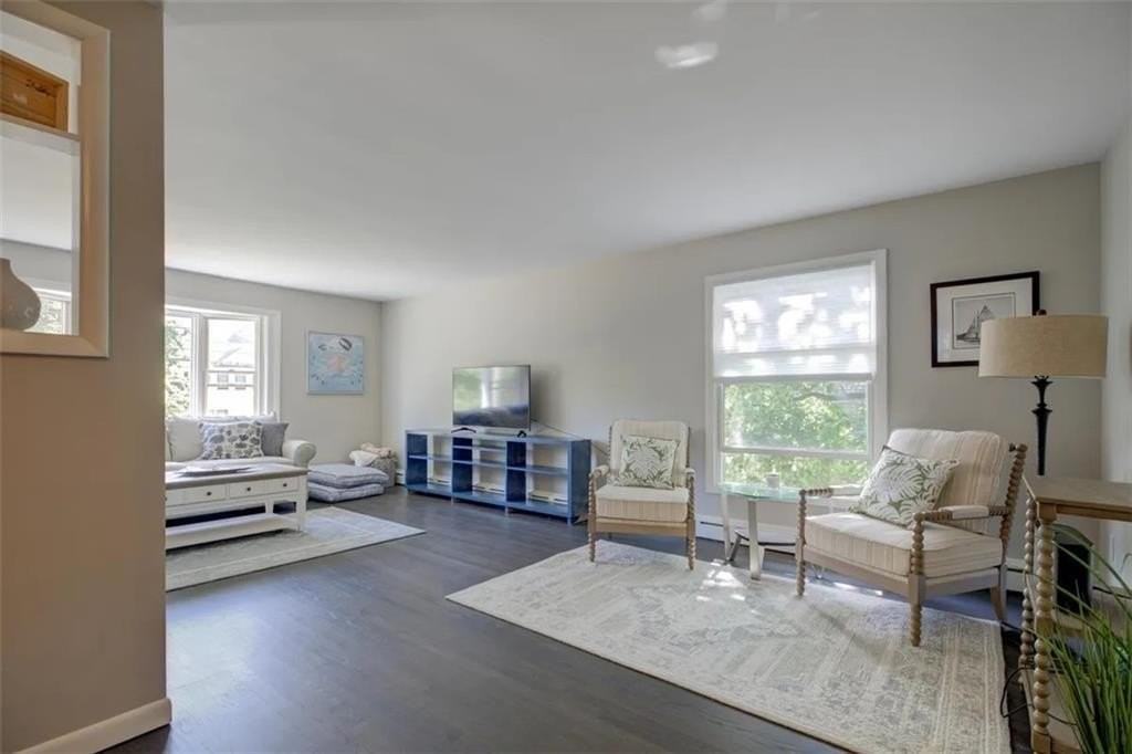 132 Ruggles Ave - Photo 4 of 30