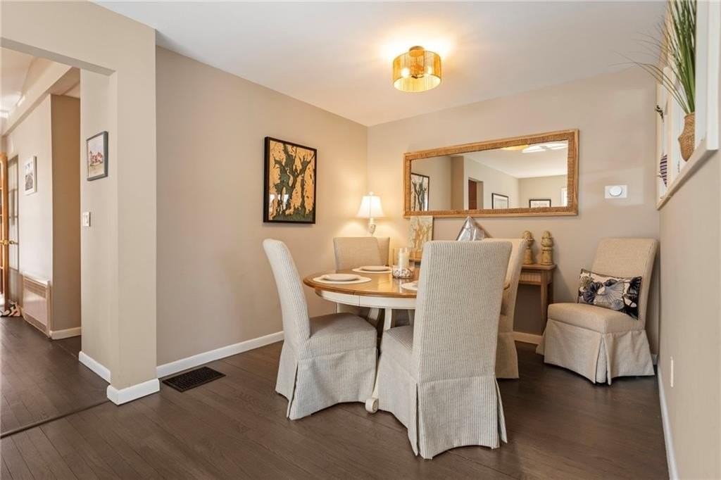 132 Ruggles Ave - Photo 6 of 30