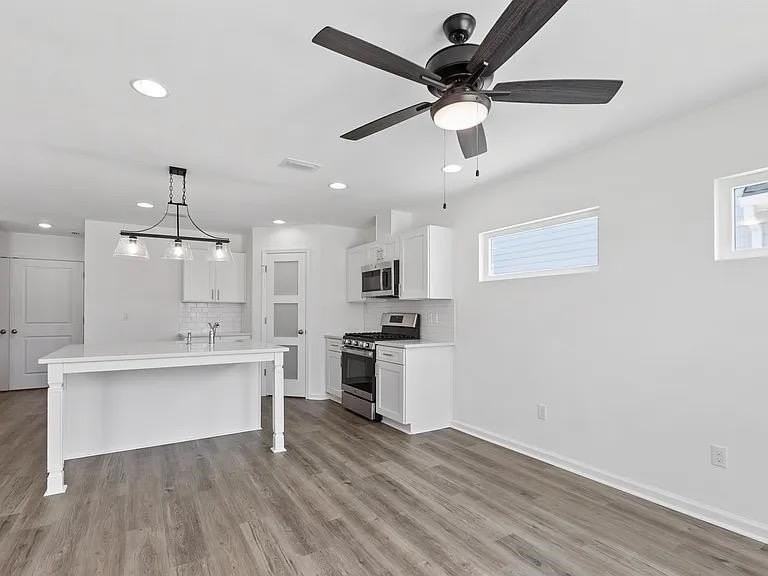 3665 Meadow Vista Ln - Photo 5 of 31
