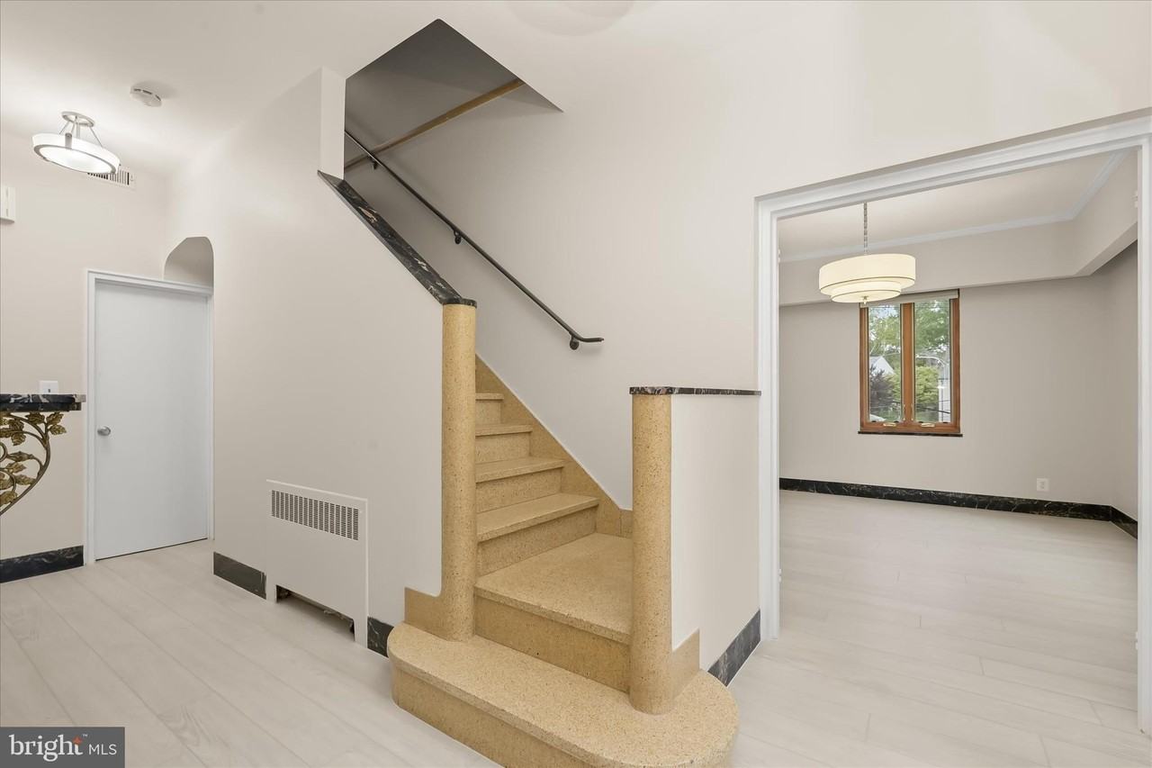 3007 Oliver St Nw - Photo 3 of 41