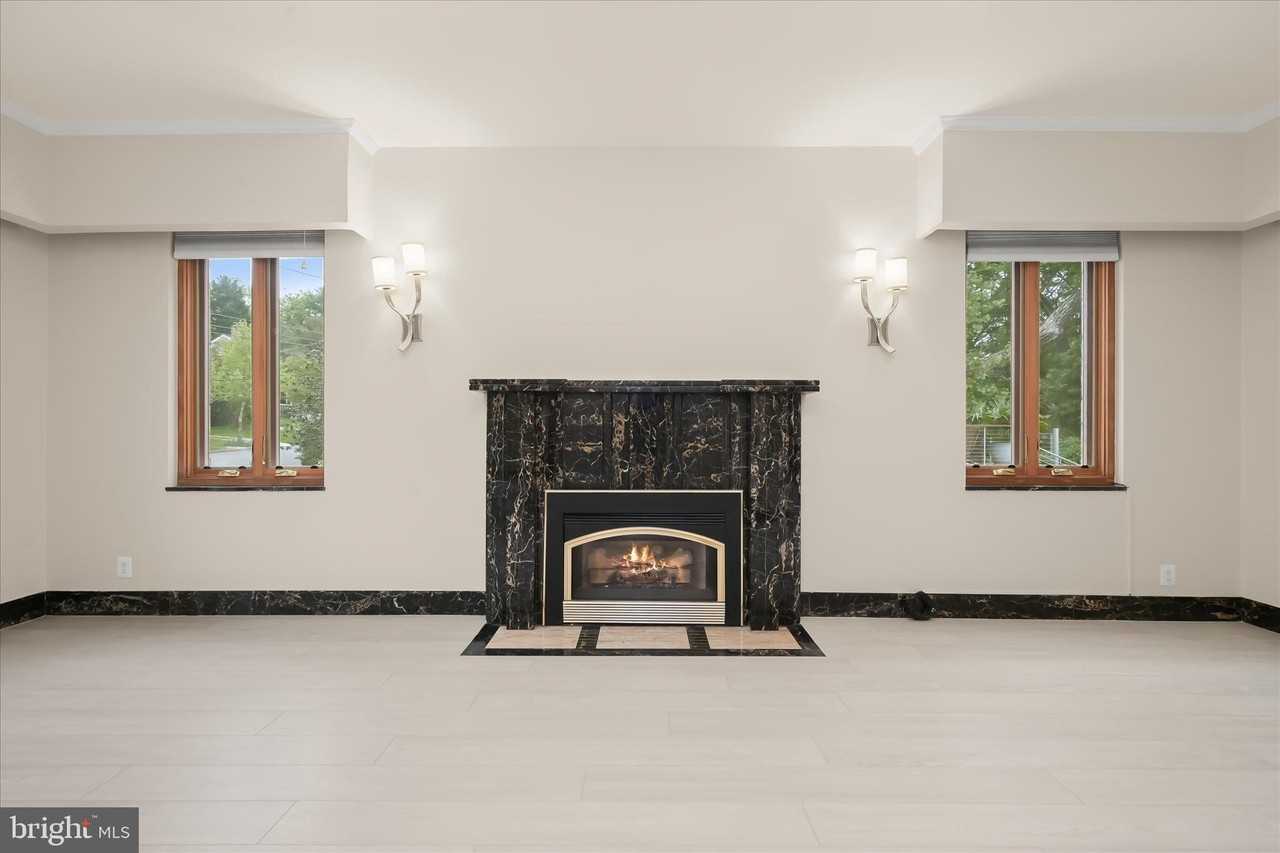 3007 Oliver St Nw - Photo 6 of 41