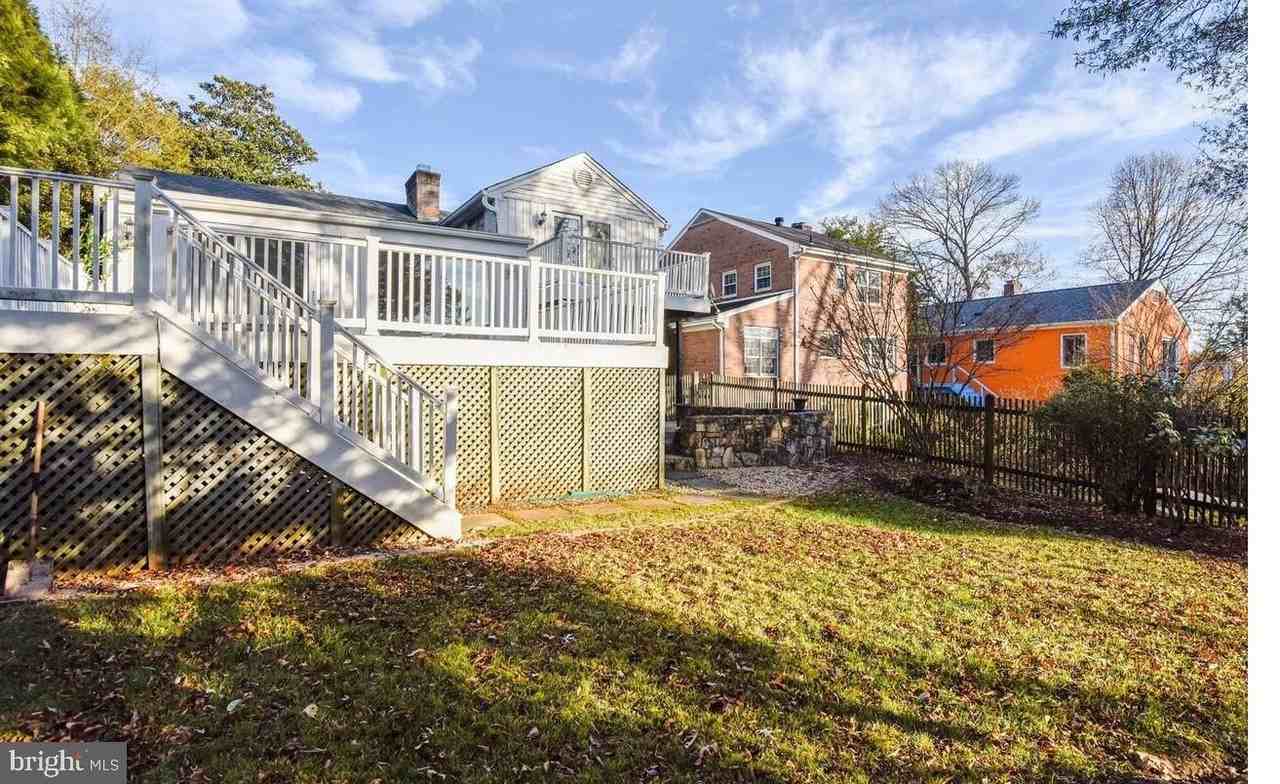 2300 King Pl Nw - Photo 6 of 42