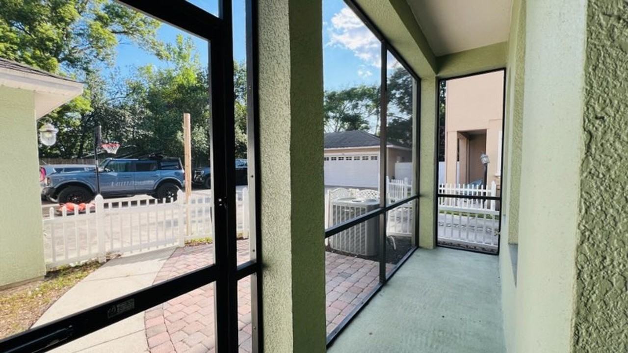 332 E Kaley St - Photo 2 of 20